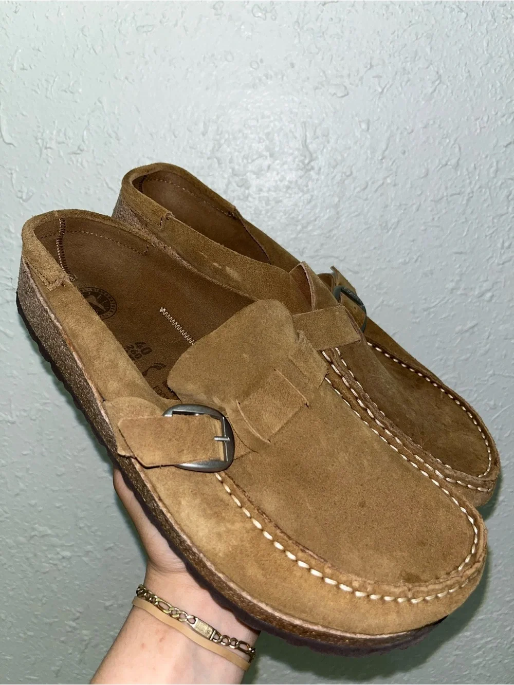 Birkenstock Boston Suede Clogs – Taupe